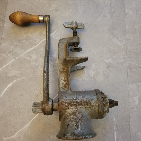 Vintage Universal Meat Grinder Hand Crank Cast Iron & Wood Handle - Picture 2 of 8